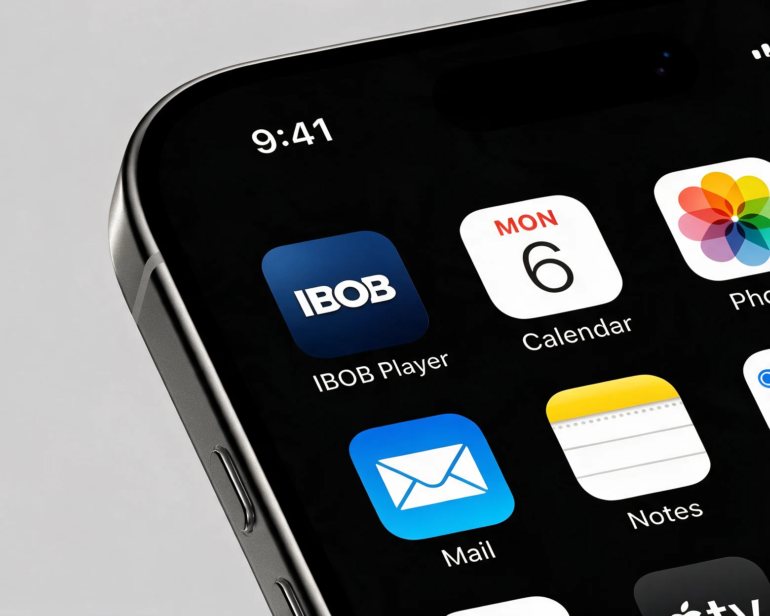 IBOB Player app icon on an iPhone home screen